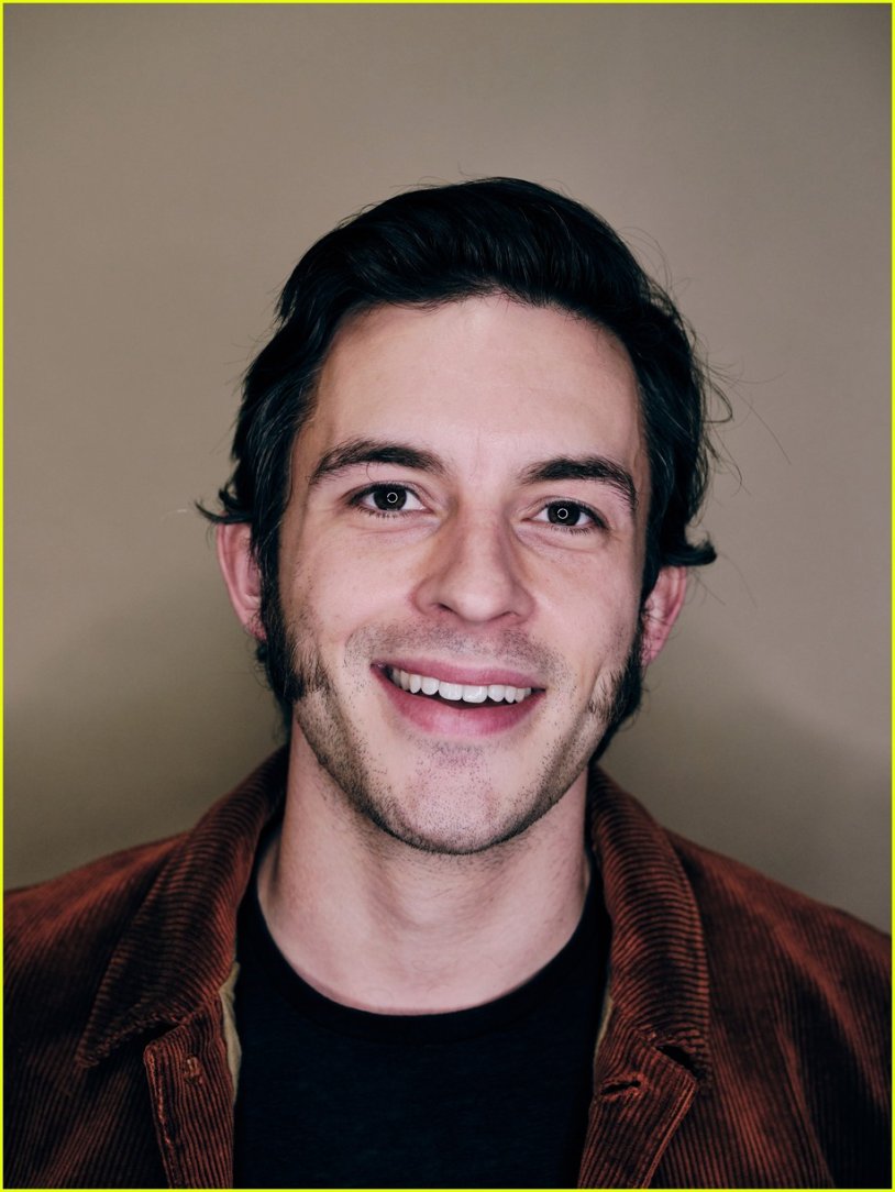 Jonathan Bailey Leonardo