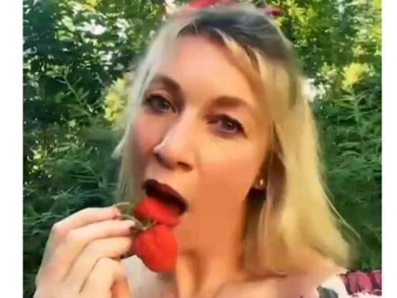 Maria Zakharova strawberry