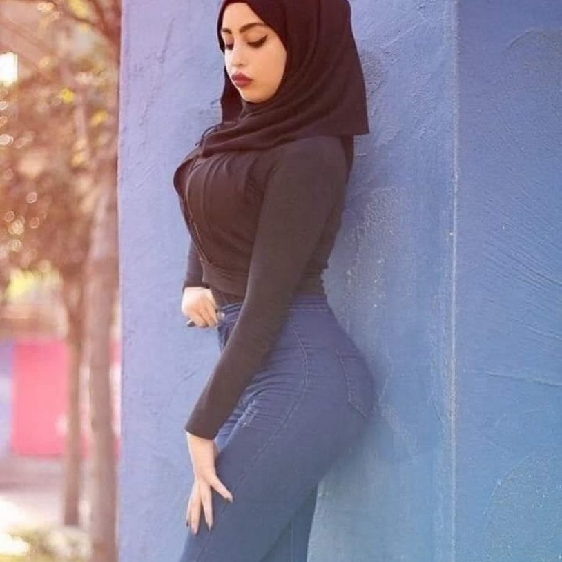 Muslim beautiful figure