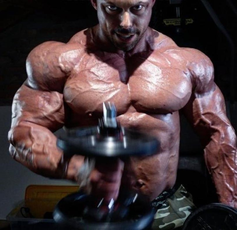 Bodybuilder Mattia Vecchi