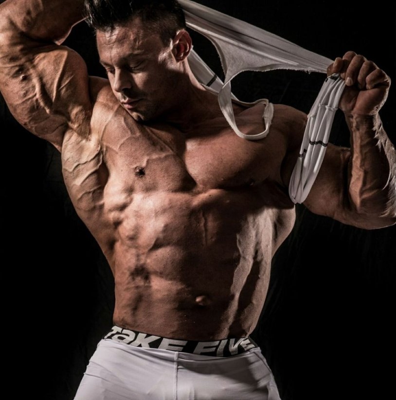 Anatoly Demidov muscle