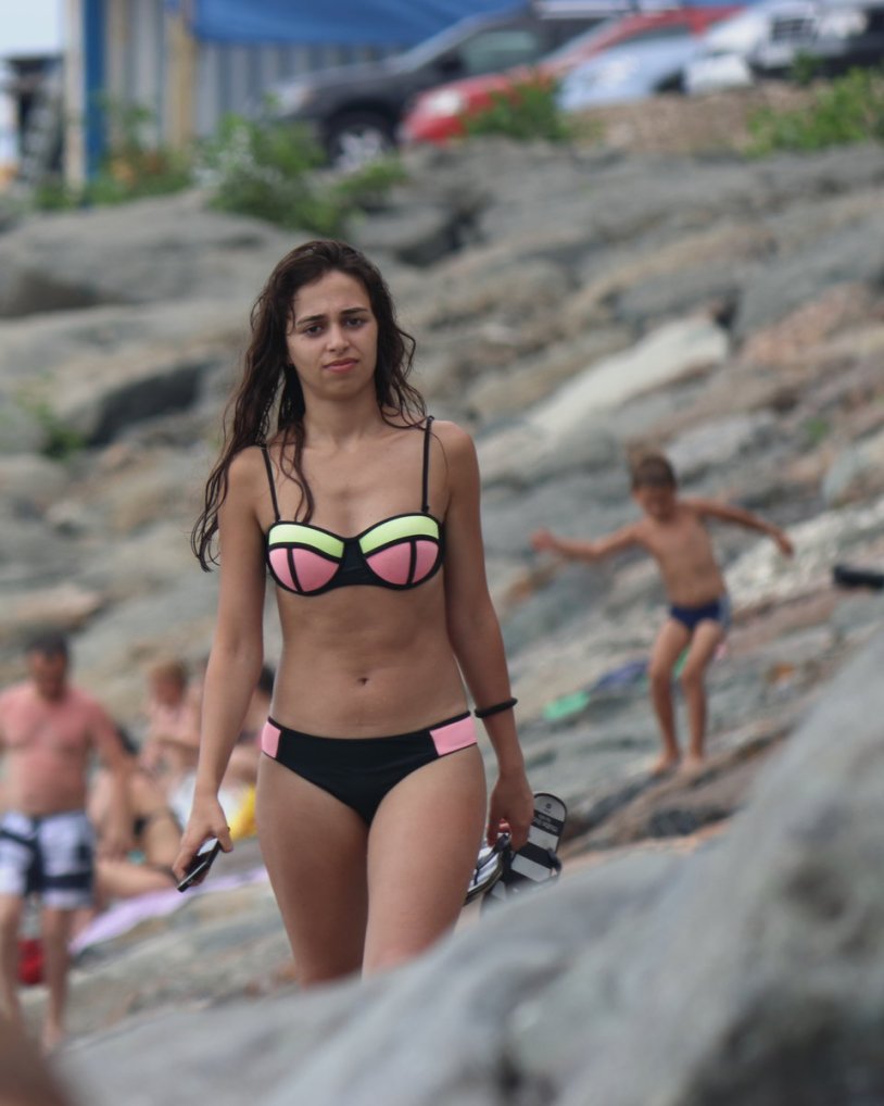 Daniel Nicolet in bikini