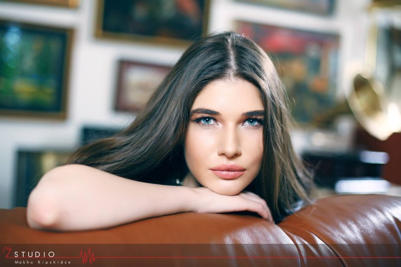 Anna Akhvlediani model