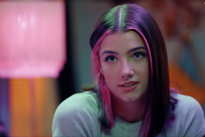 Charlie DAMELIO hair