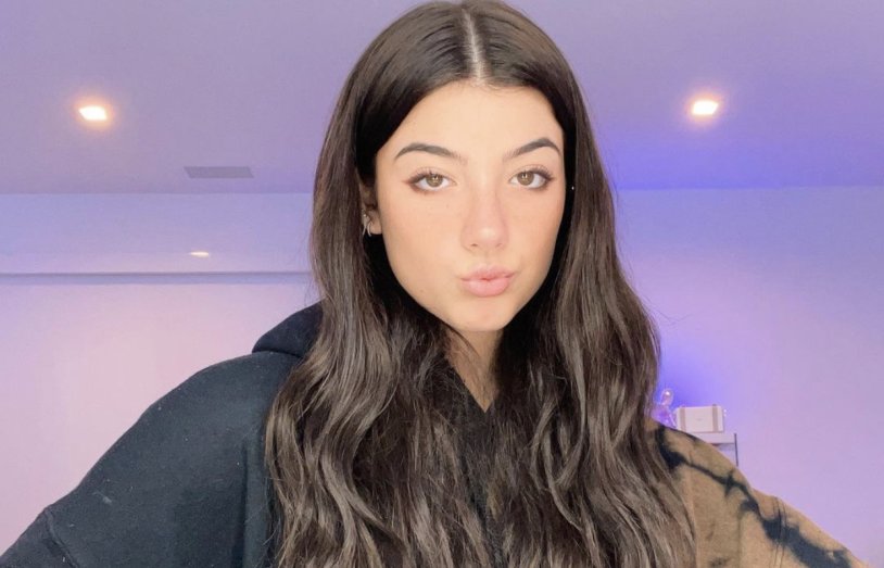 Charlie DAMELIO 2021