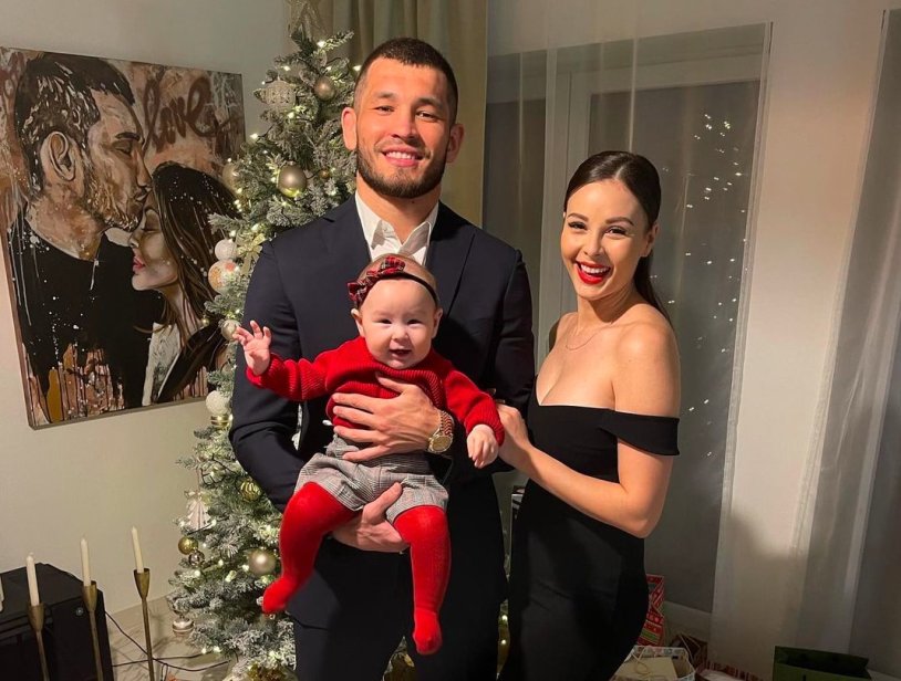 Bagarova Monica broke up