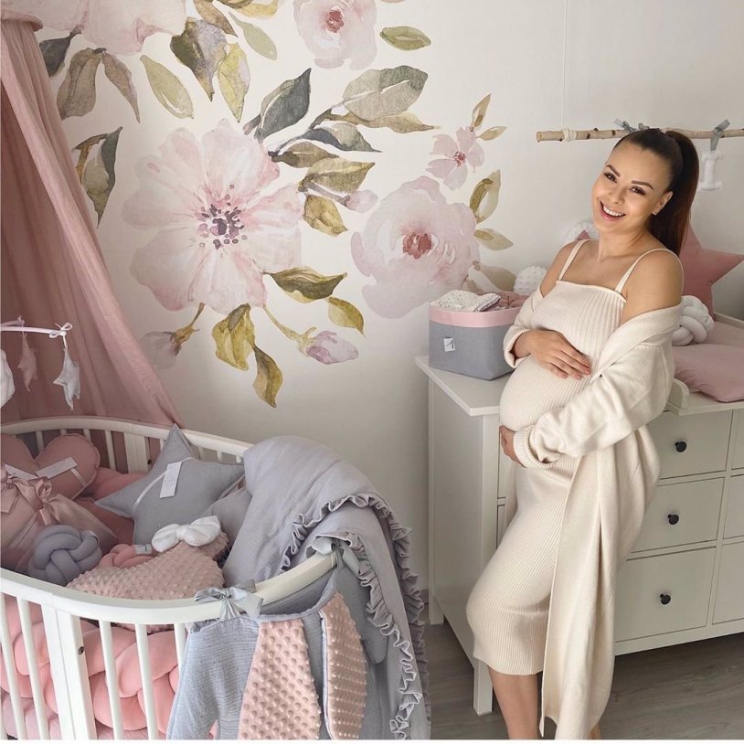 Instagram Monika Bagarova