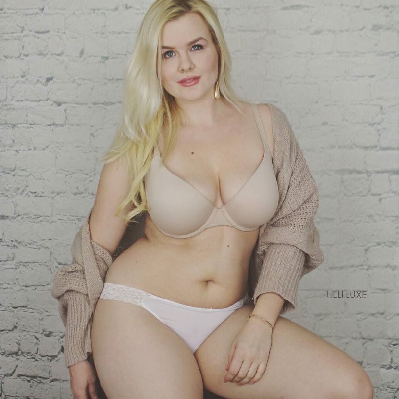 Lilli Luxe Plus-Size model