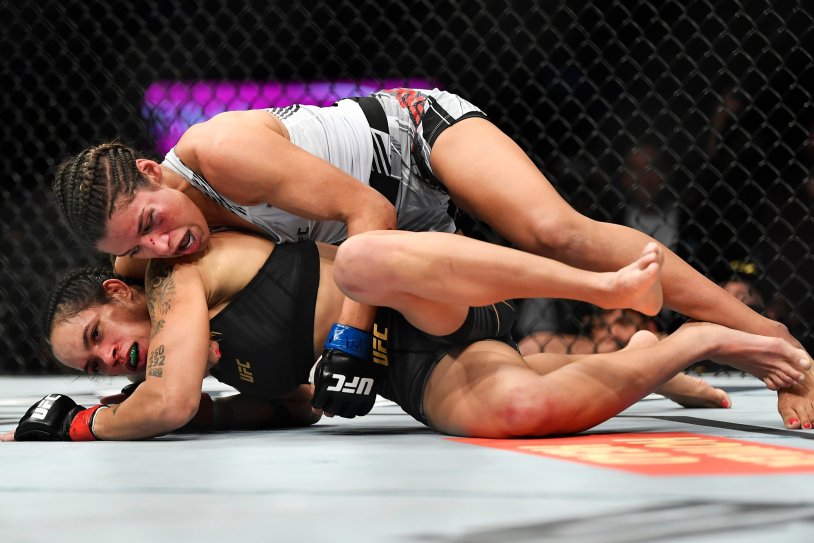 Amanda Nunez Julianne Peña