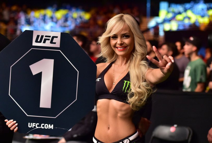 Octagon girl UFC
