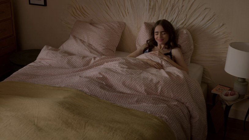 Lily Collins Hot Drains