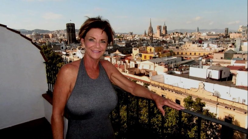 Diaxma actress in swimsuit