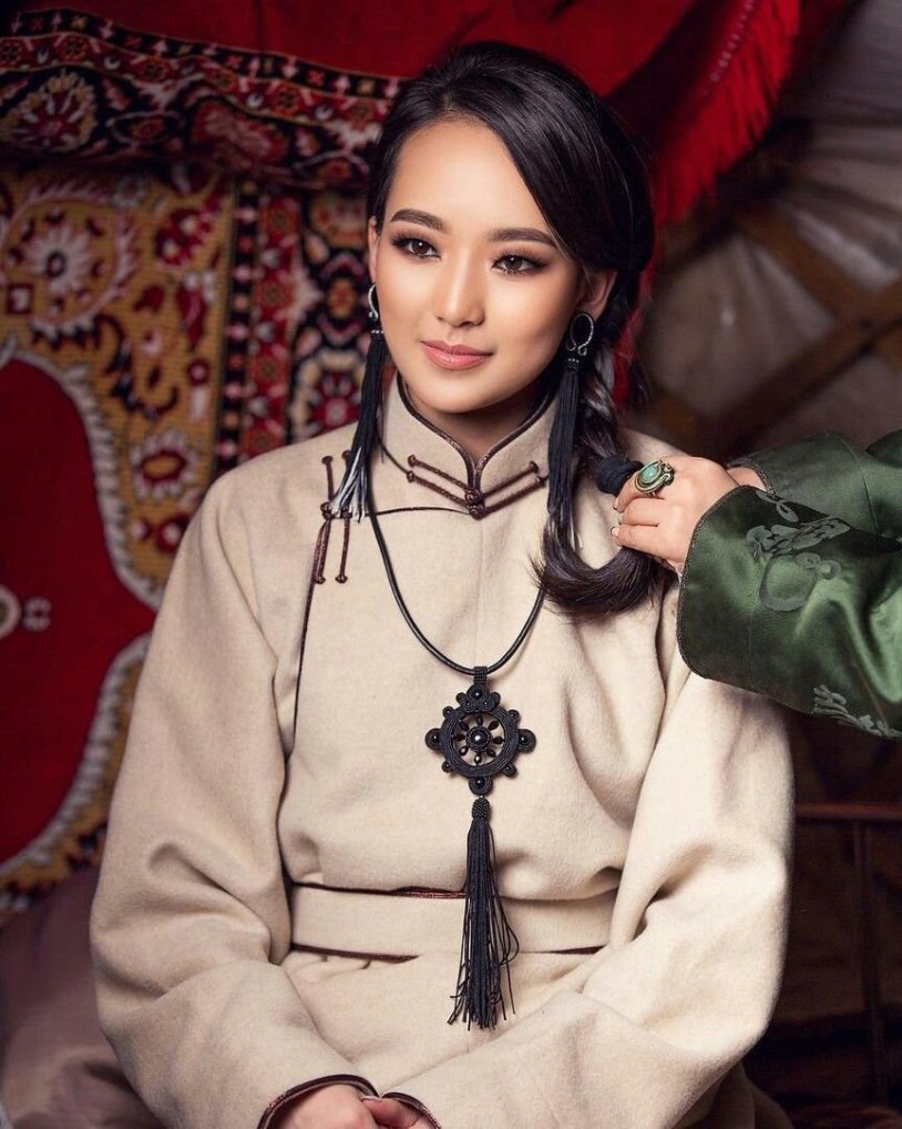 Zulaa Mongolian fashion model