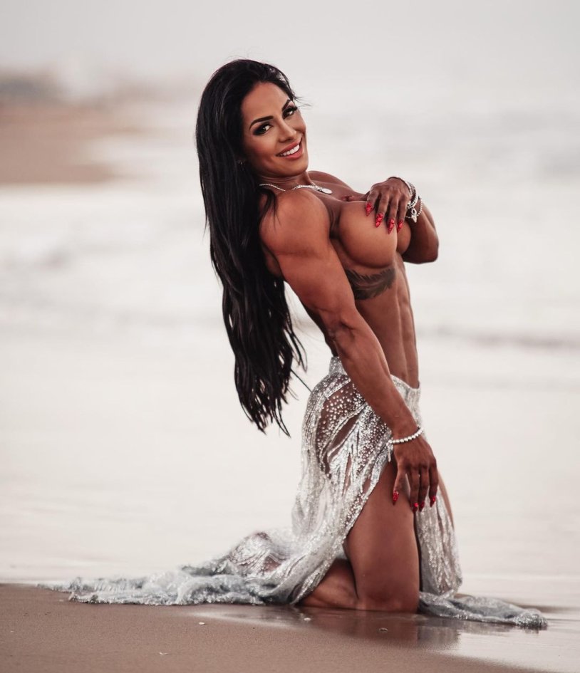 Maria Paulette Beauty muscle