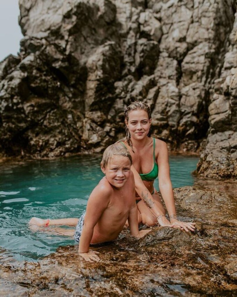 Carolina Dantas photo in a swimsuit