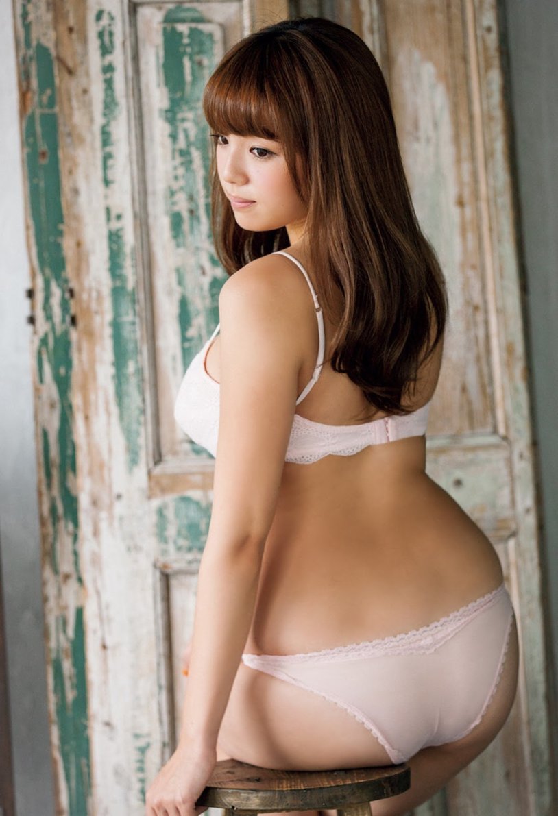 Ai Shinozaki 2005