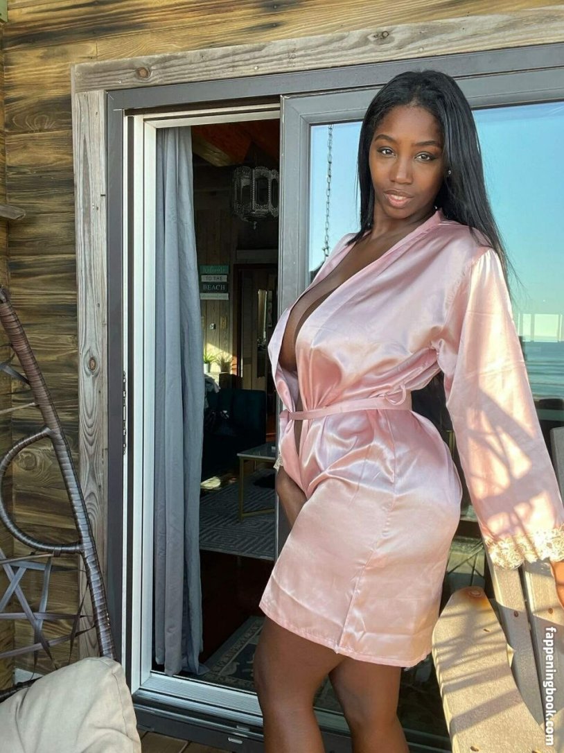 The black woman is beautiful