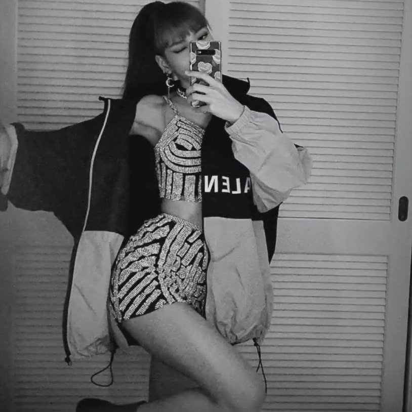 Lisa Black Pink 2019 Coachella