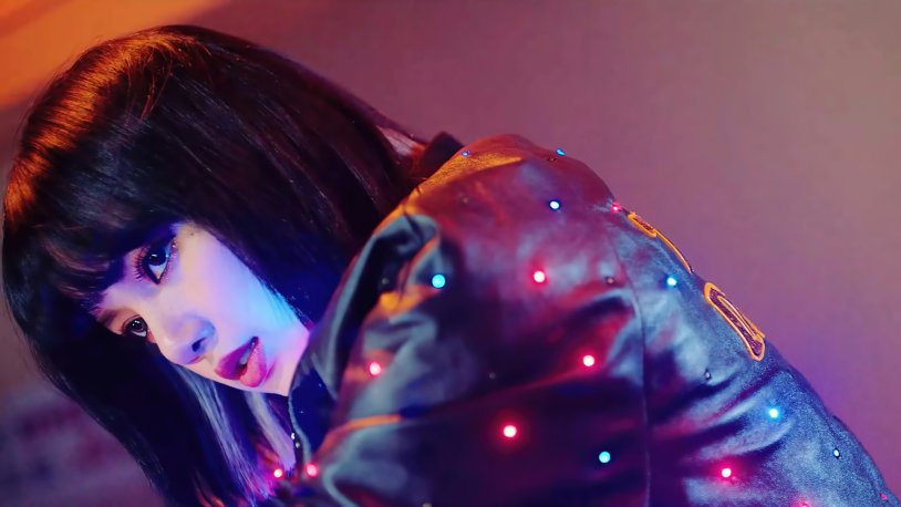 Lalisa Manoban Lovesik Girl