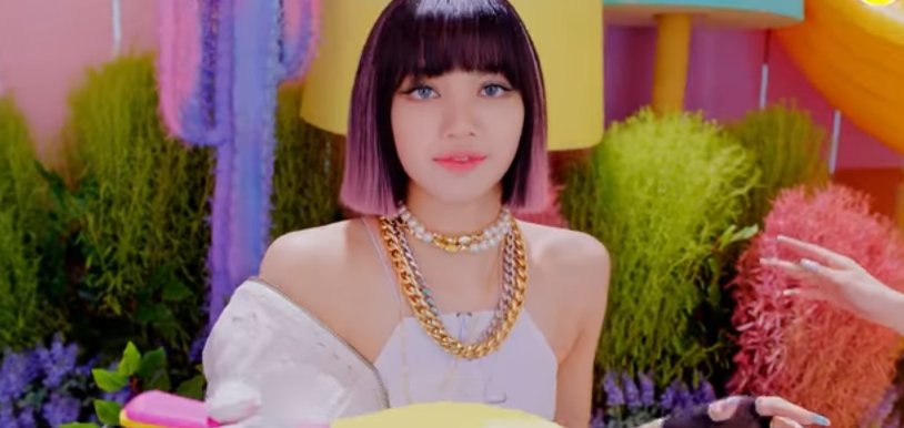Lisa BLACKPINK