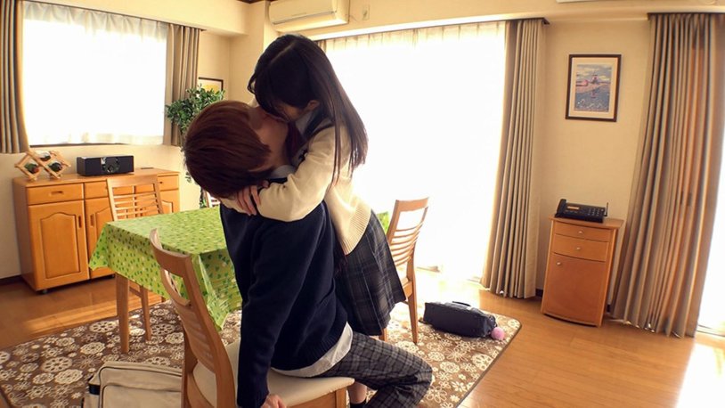 Rena Fukiishi sister and brother