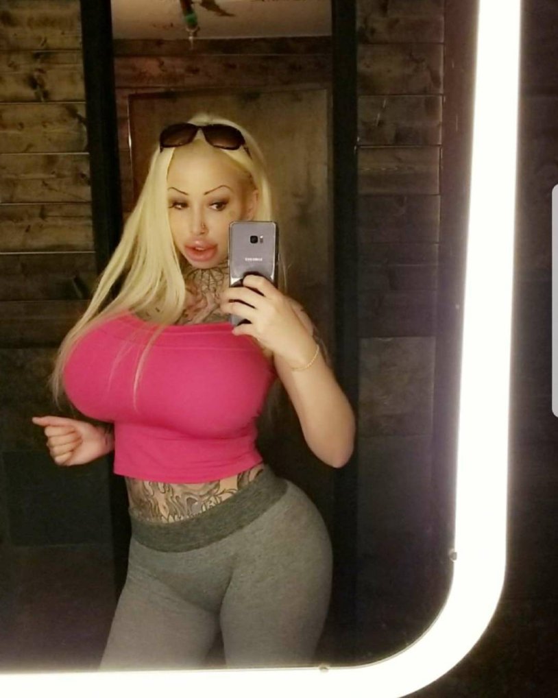 Big but Valentina Khramova