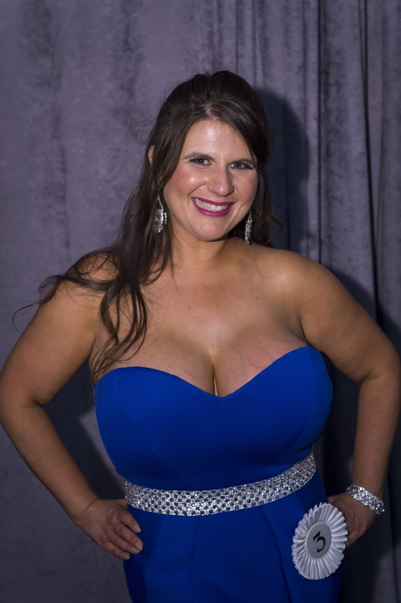 Cheryl Cosens breasts