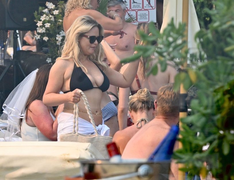 Emily Attack Pantyless