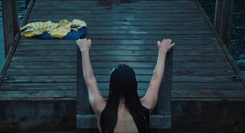 Megan Fox Jennifer's body in water