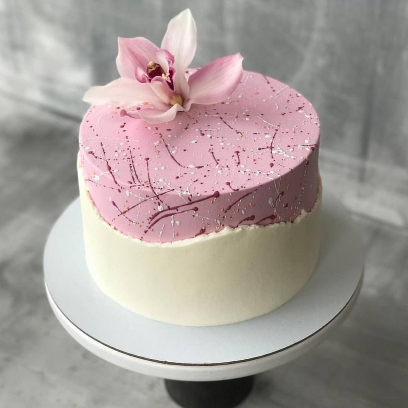 Stylish cake