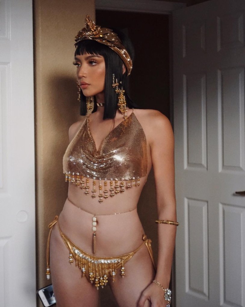 Lindsay Marshall Cleopatra