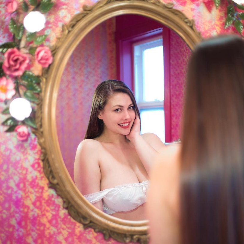 Ellana Bryan plus size