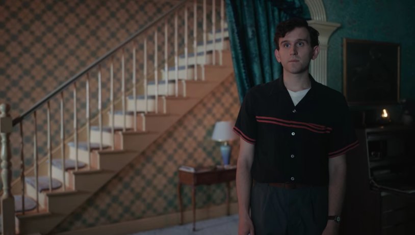 Harry melling queen move