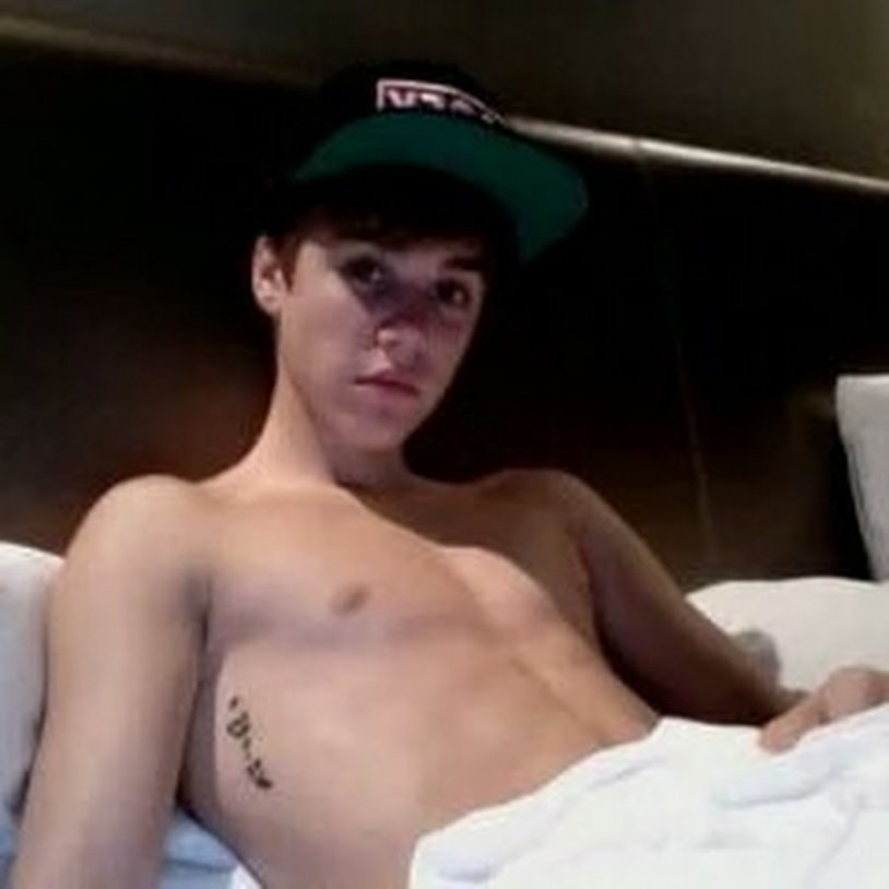 Naked Justin Bieber
