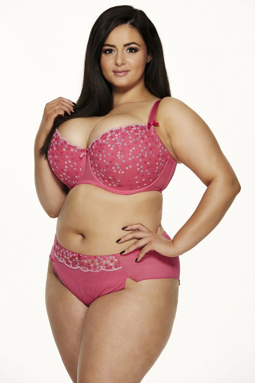 Sophia Adams size 10