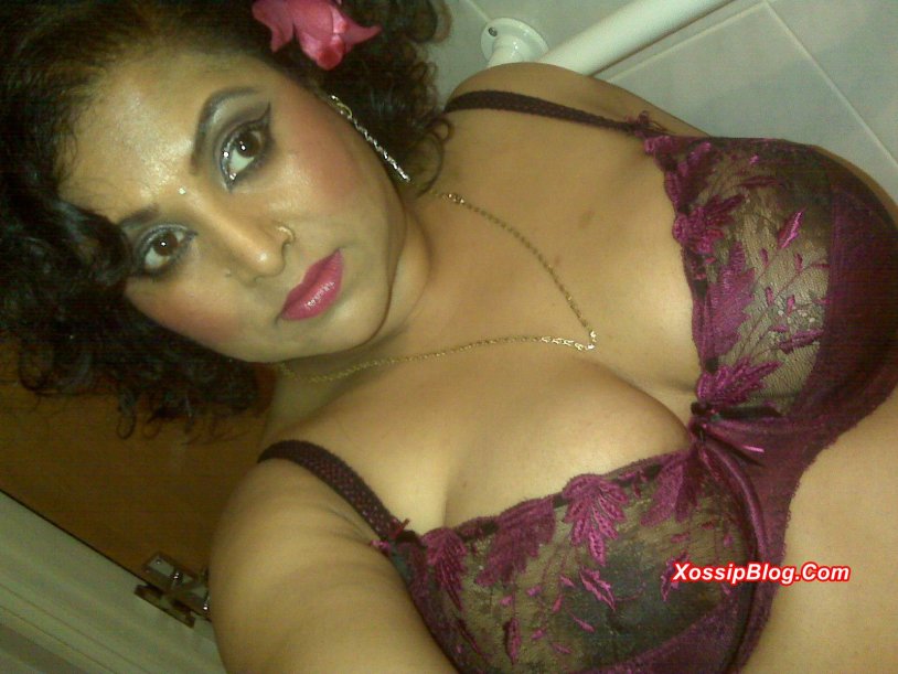 Hot aunty
