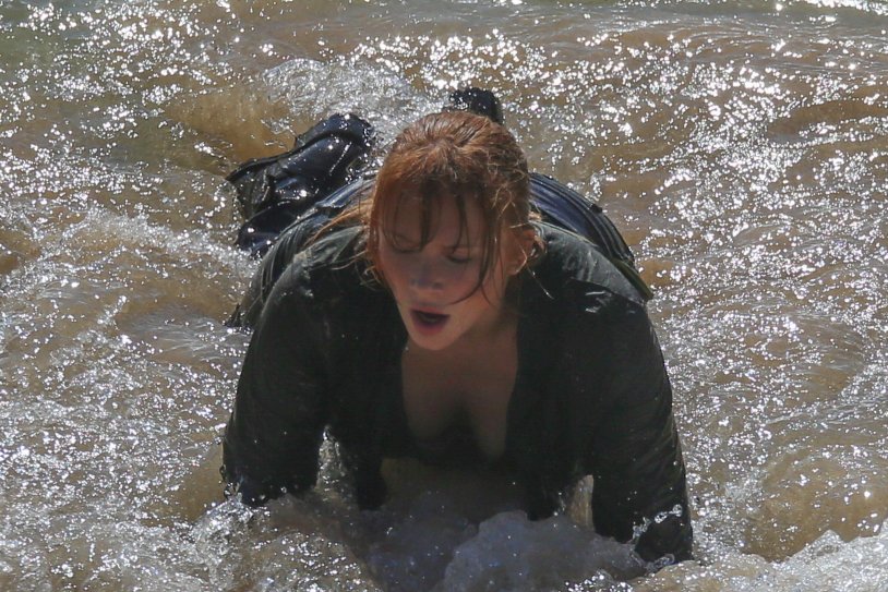 Bryce Dallas Howard Jurassic World 2 hot