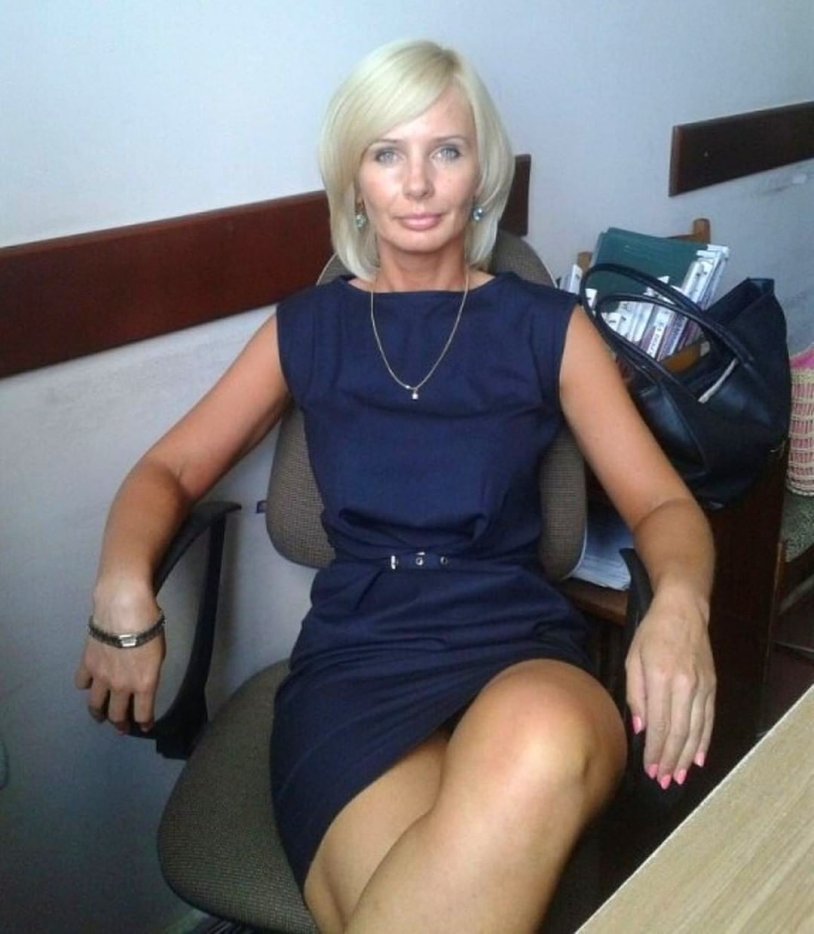 Slim grannies in pantyhose