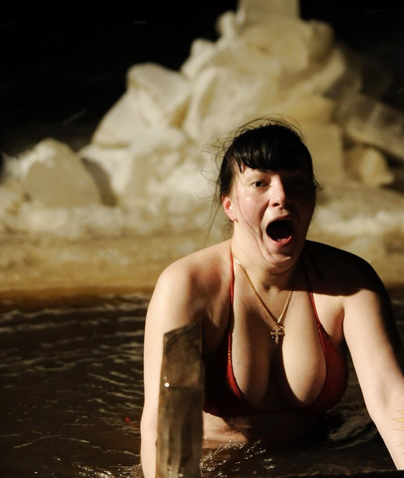 Epiphany bathing big breasts