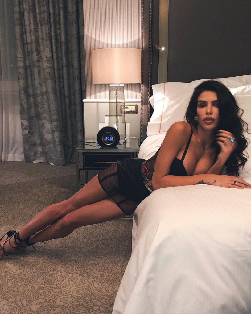 Jovana Djordjevic feet