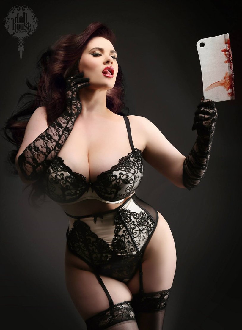 Georgia Pratt plus size