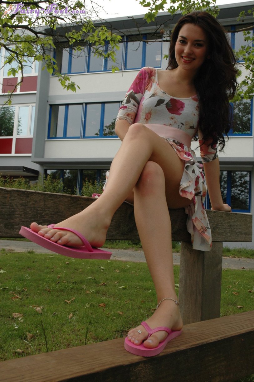 Flip Flops girl Slaughter