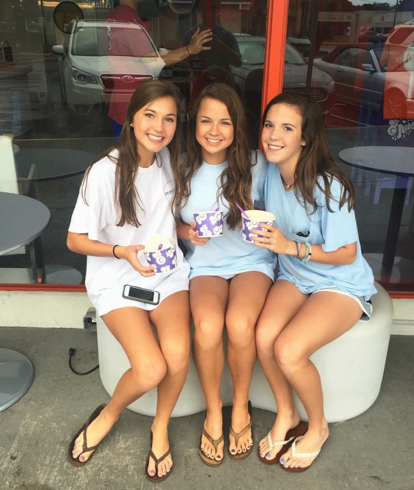 A group of girls in Slantsy