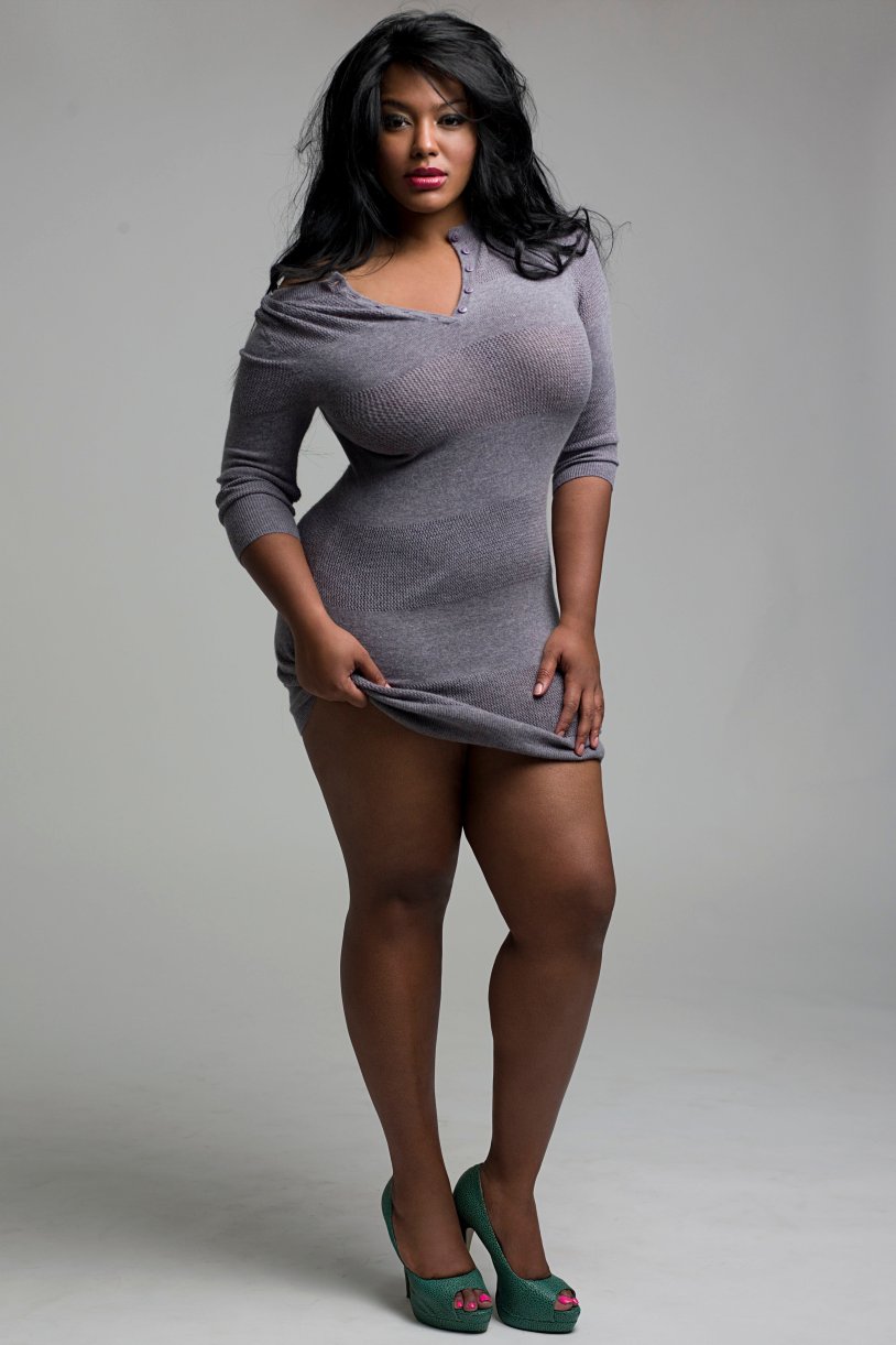 Plus size model Naomi Banks