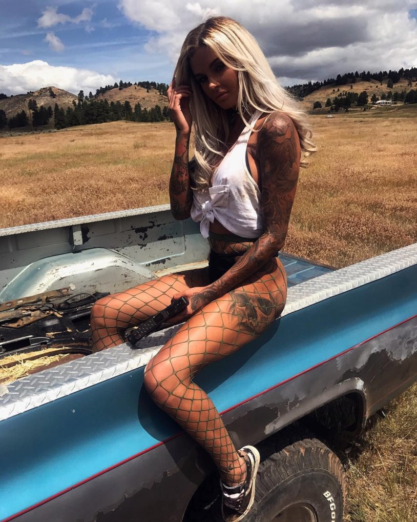 Lauren @laurendot.com