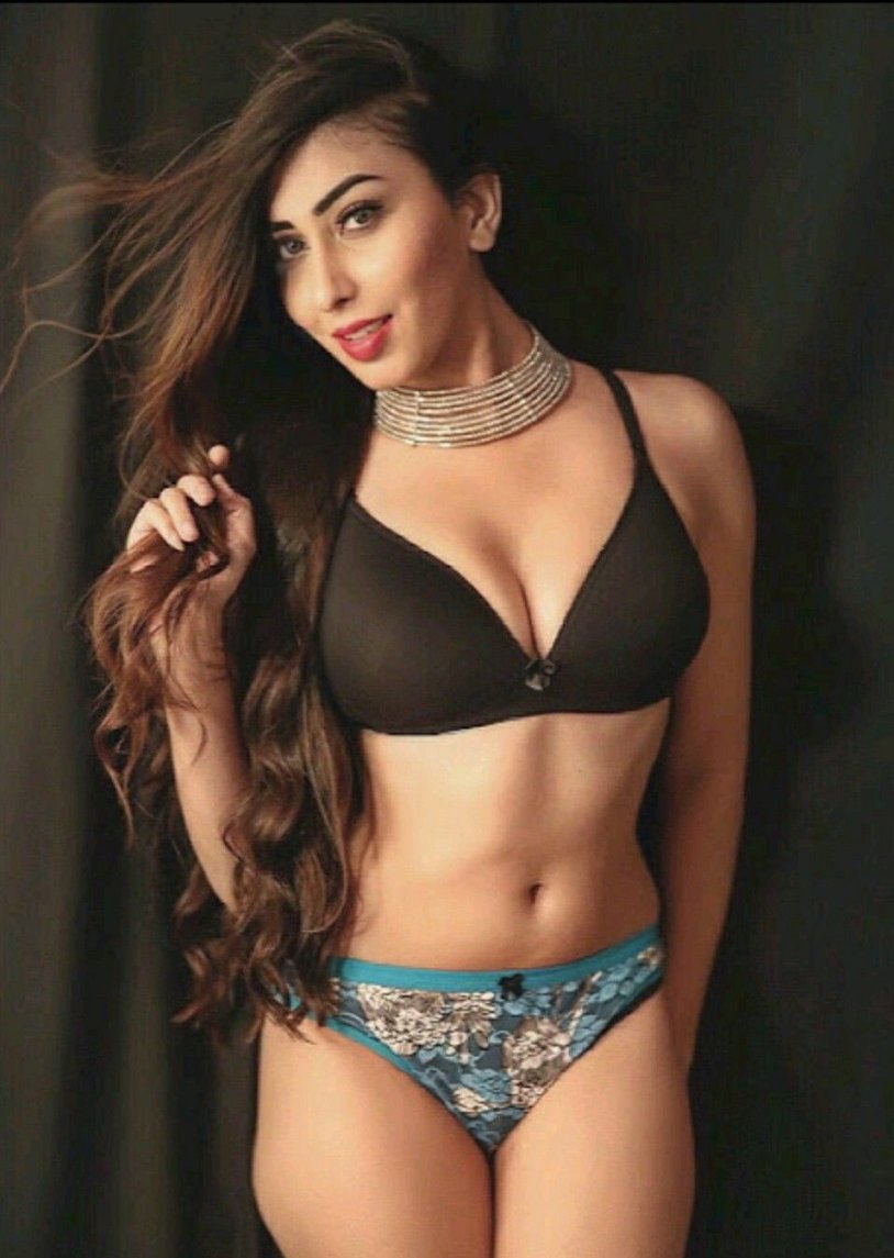 Mahlaga Jaberi bikini