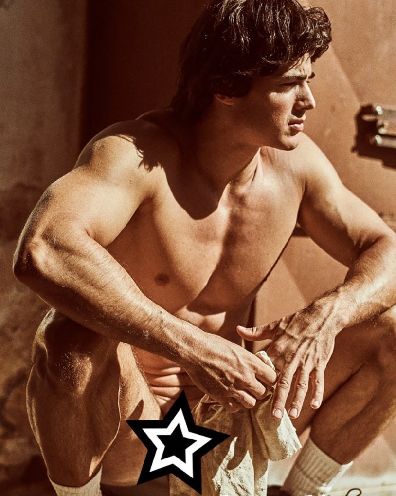 Naked Pietro Boselli dick