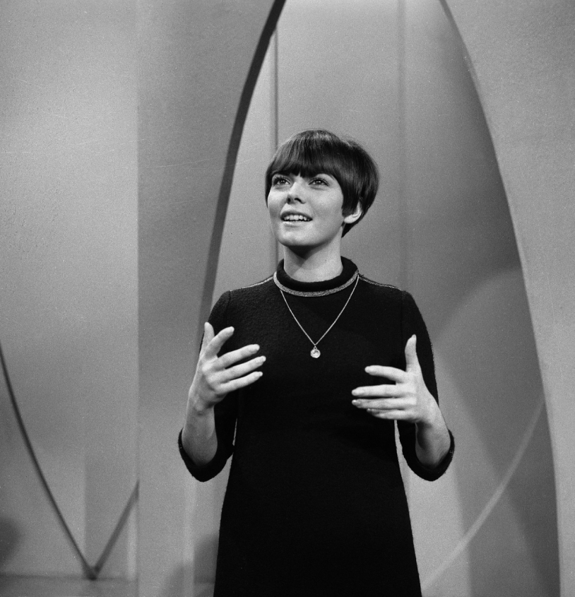 Roger Mathieu singer