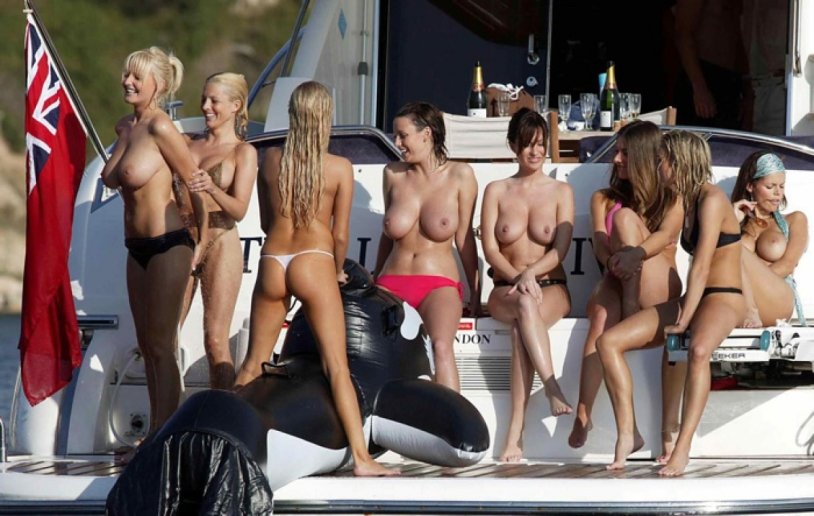 Pati poples girl on a yacht