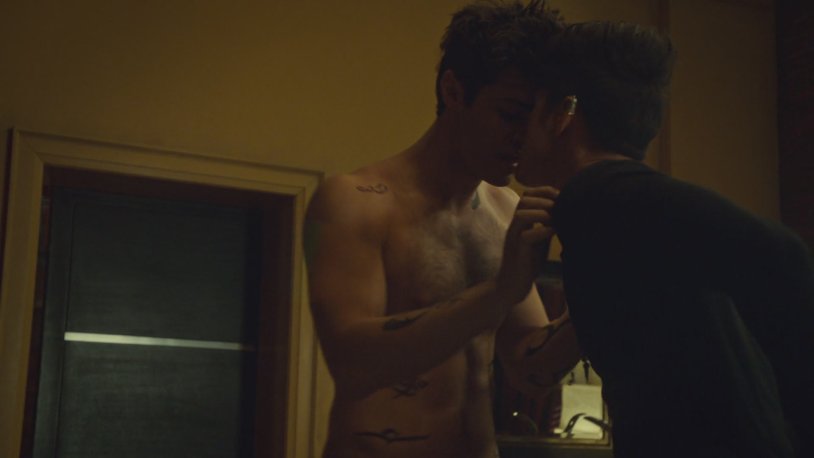 Twilight hunters Alec and Magnus